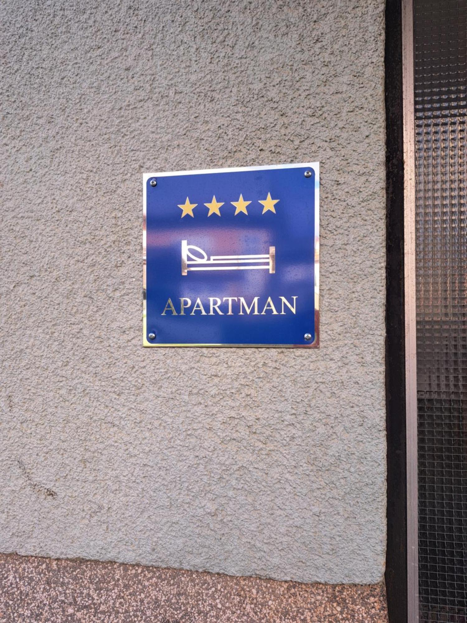 Apartman Josip Gospic Bagian luar foto