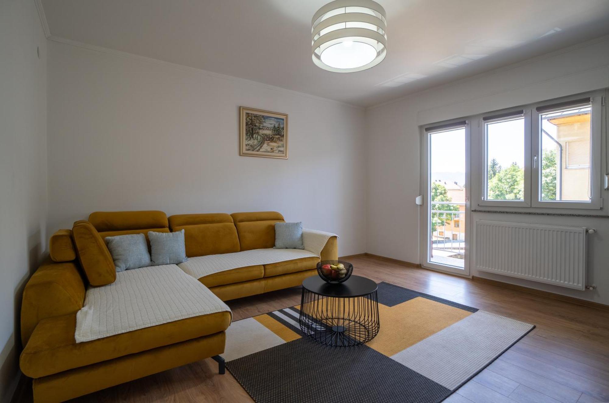 Apartman Josip Gospic Bagian luar foto